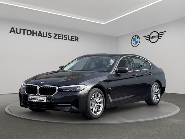 BMW 530e Limousine Head-Up DAB Parkassistent