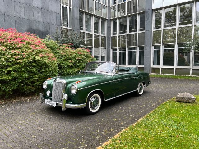 Mercedes-Benz 220S Ponton