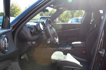 Fahrzeugabbildung MINI Clubman Cooper SD All4 JCW Navi