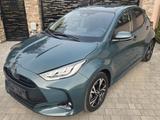 Toyota Yaris Hybrid Style 1.5 116PS CVT*NAV*KAM*LED*PDC - Toyota Yaris: Grün