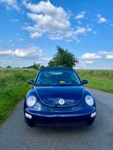 Volkswagen New Beetle Cabriolet 1.9 TDI gepflegt - Volkswagen New Beetle mit Diesel-Antrieb: Cabrio, 1.9