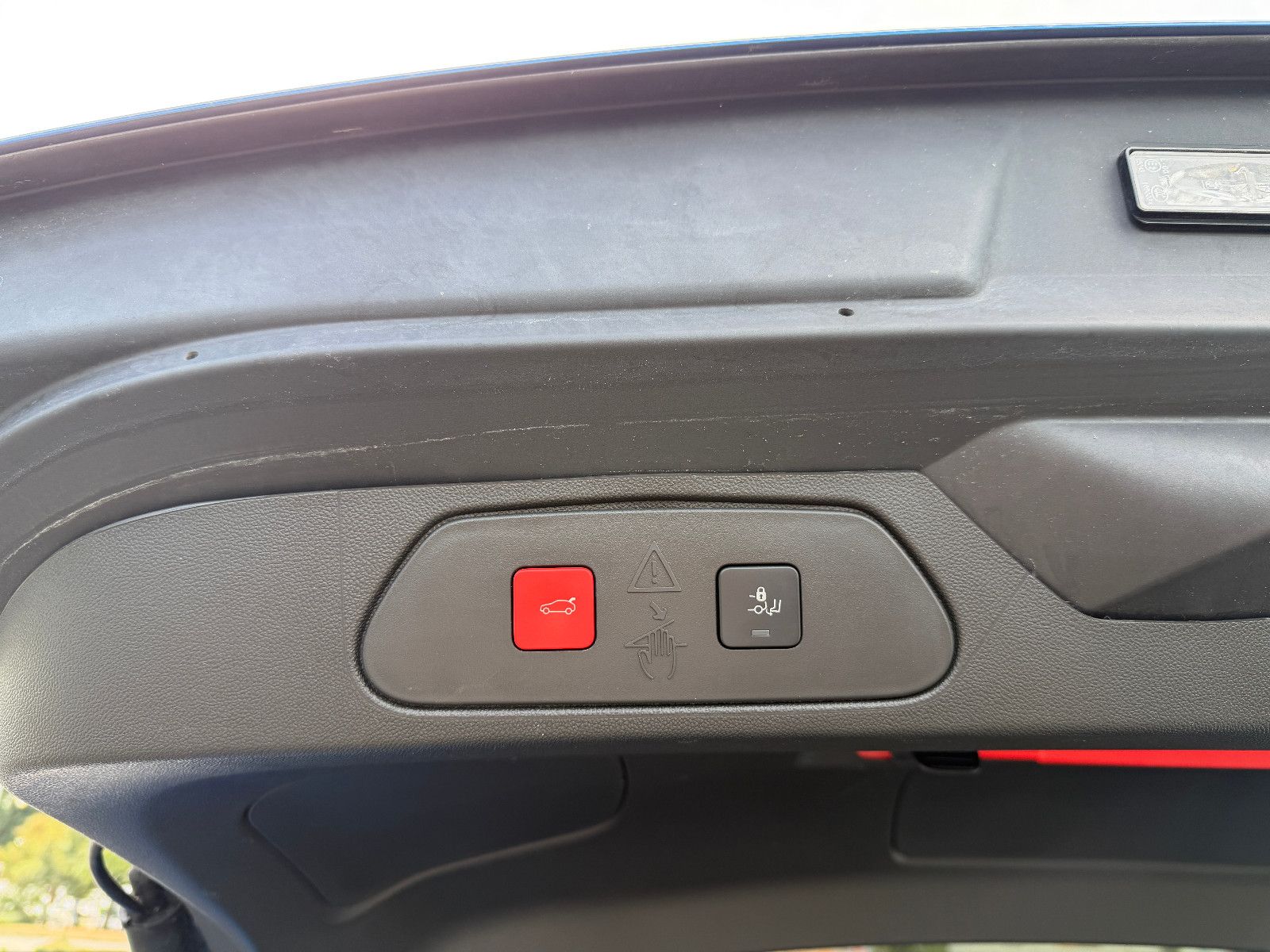 Fahrzeugabbildung Opel Grandland 1.2 Turbo GS 96KW Automatik