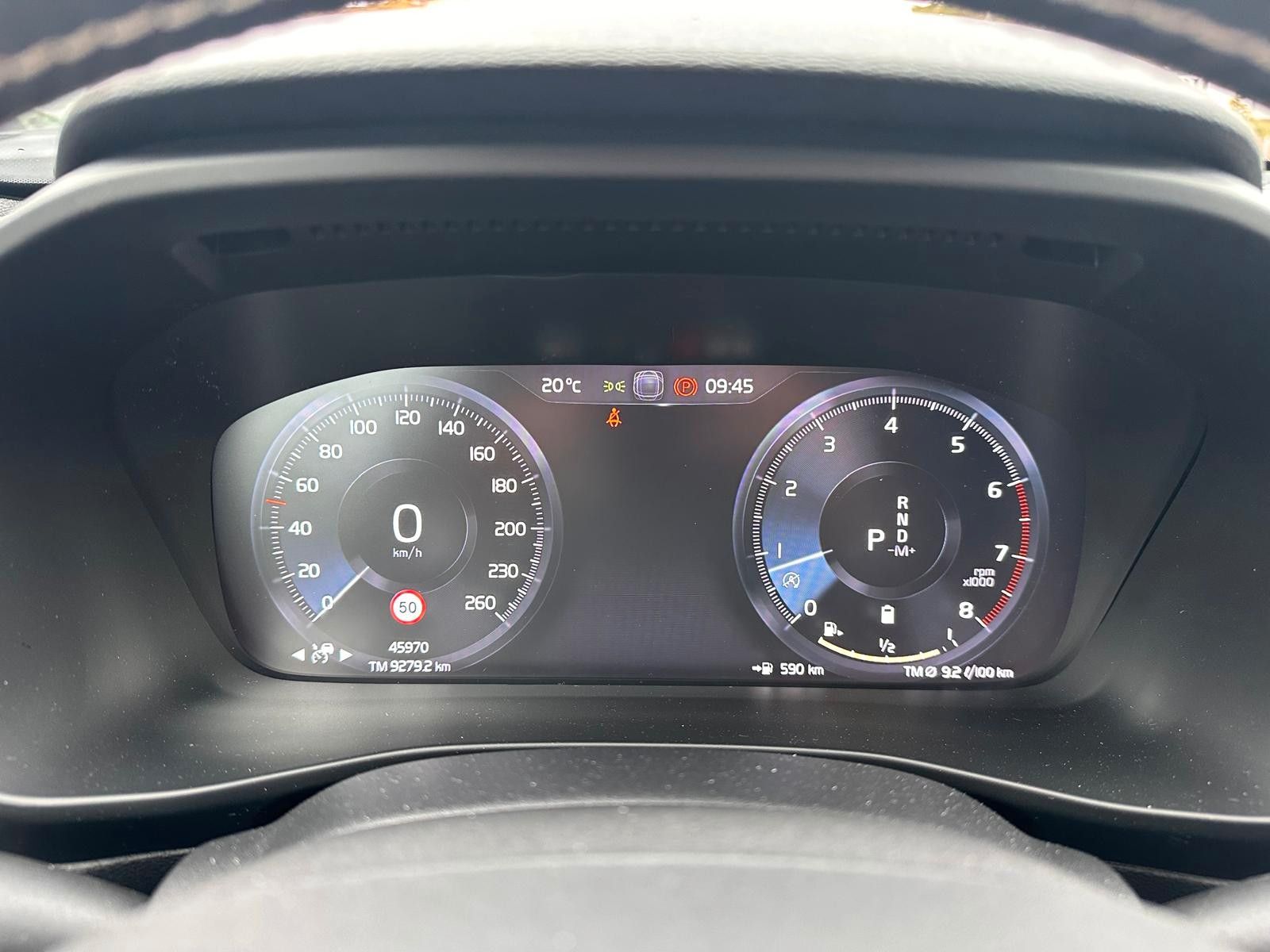 Volvo XC40 B4 R-Design AWD AHK BLIS ACC Standheiz.Kam foto 20