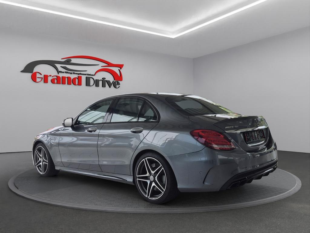 Mercedes-Benz C 63 AMG