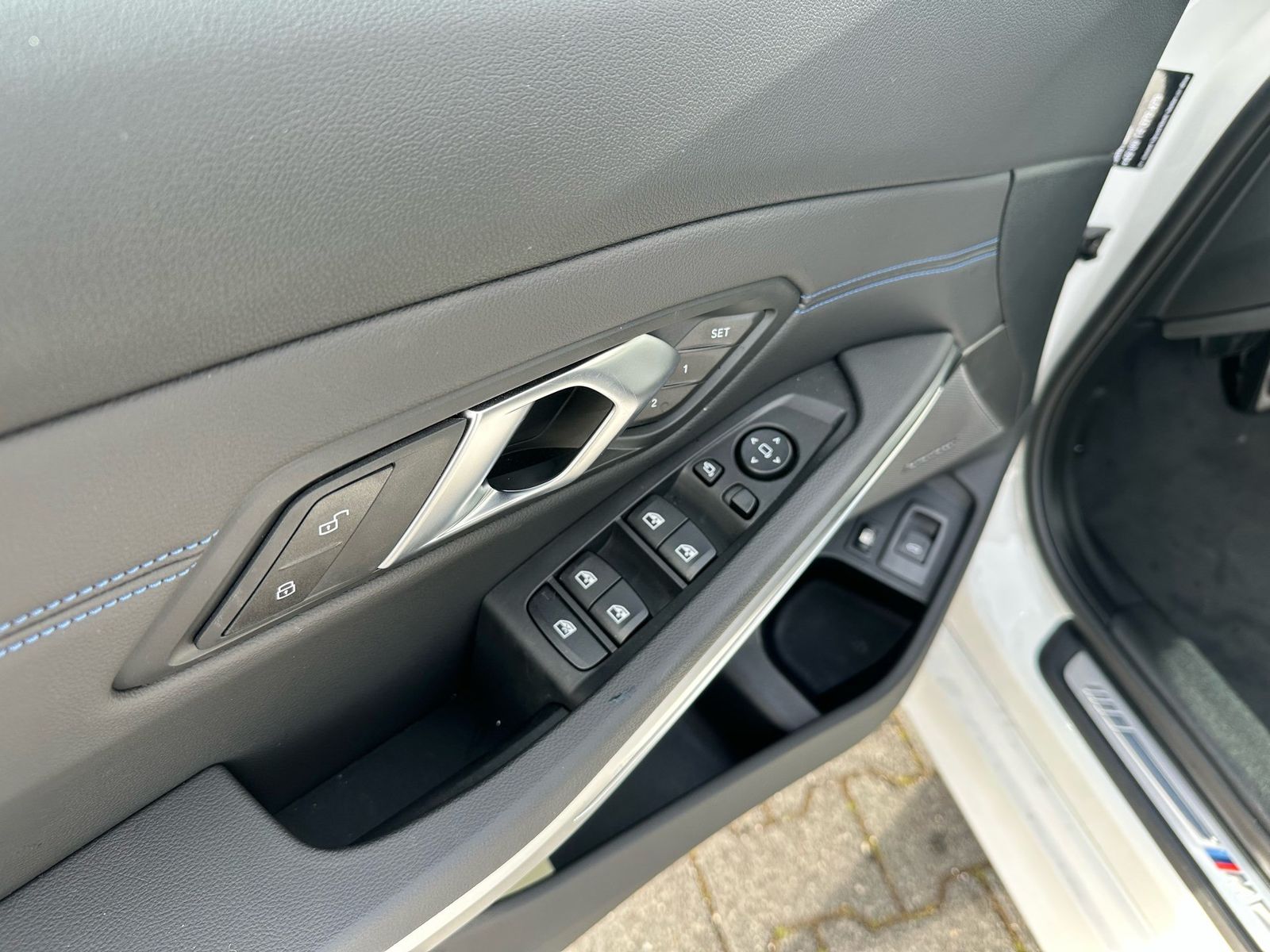 BMW 330 - Bild 7