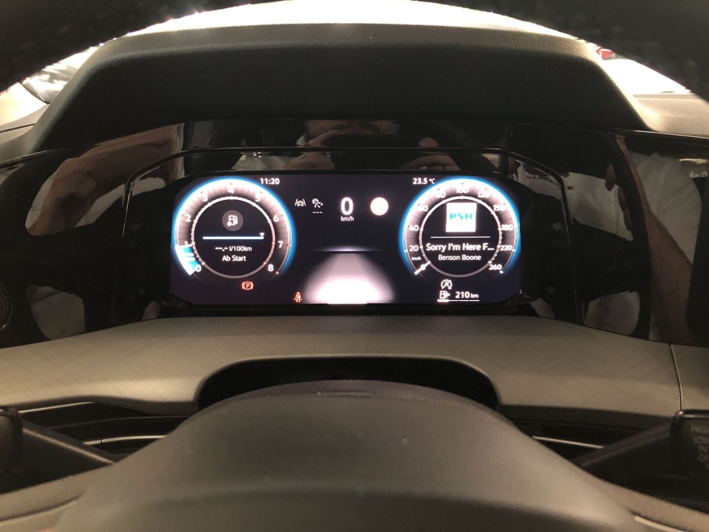 Fahrzeugabbildung Volkswagen Golf Life 1.5 TSI Digitales Cockpit LED Sperrdif