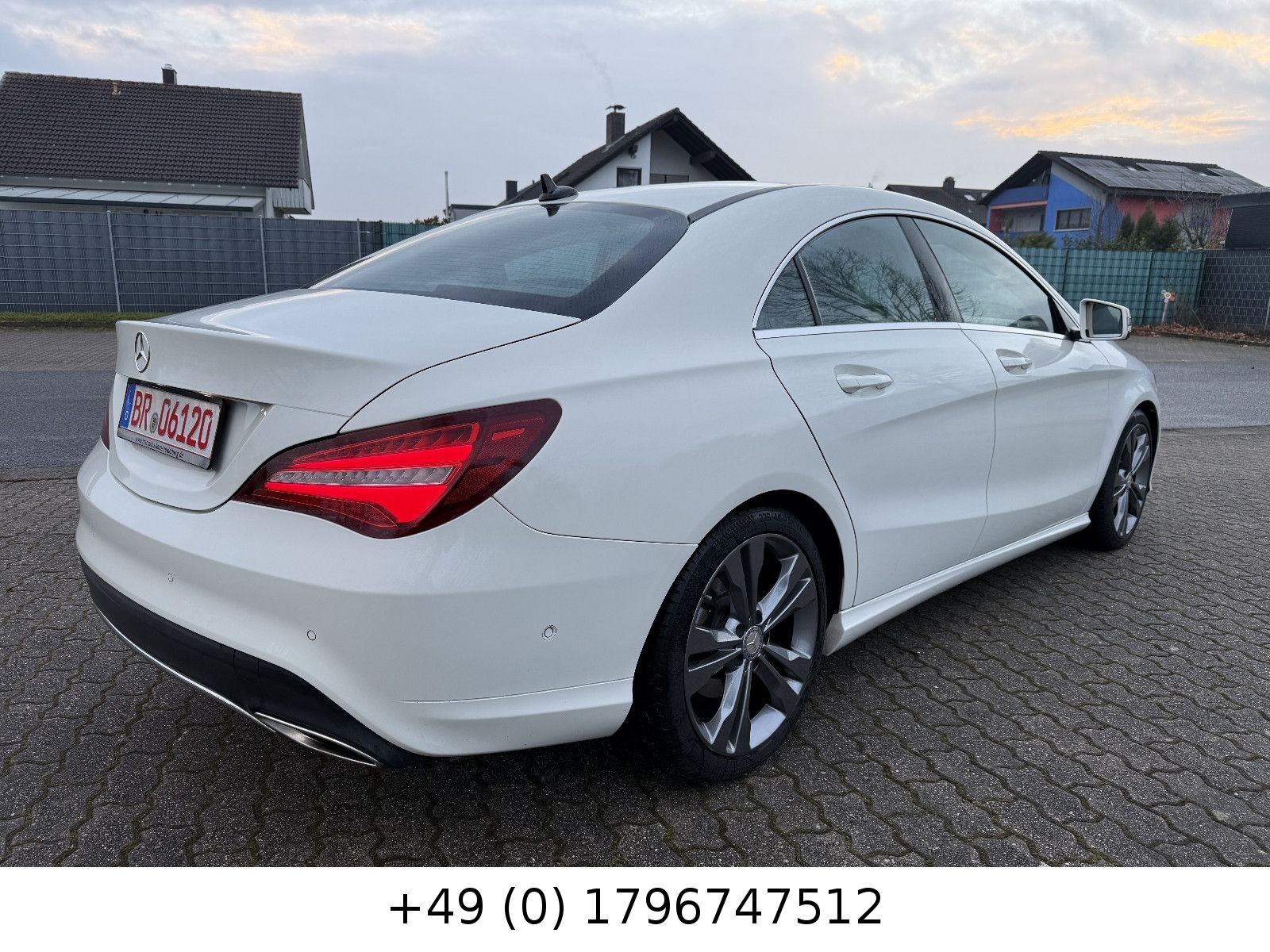 MERCEDES-BENZ CLA 180 Panorama