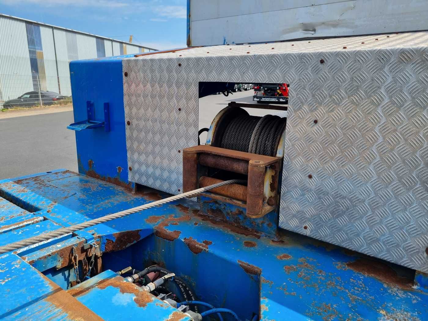 Fahrzeugabbildung Goldhofer STZ-H6-57/80A Teleskop-Tieflader Waggontransport