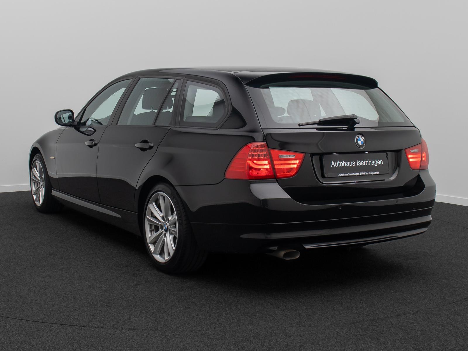 BMW 318 2012 — photo 9