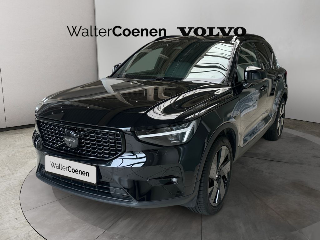 VOLVO XC40 B3 B DKG Plus Black Edition 360° Schiebedac
