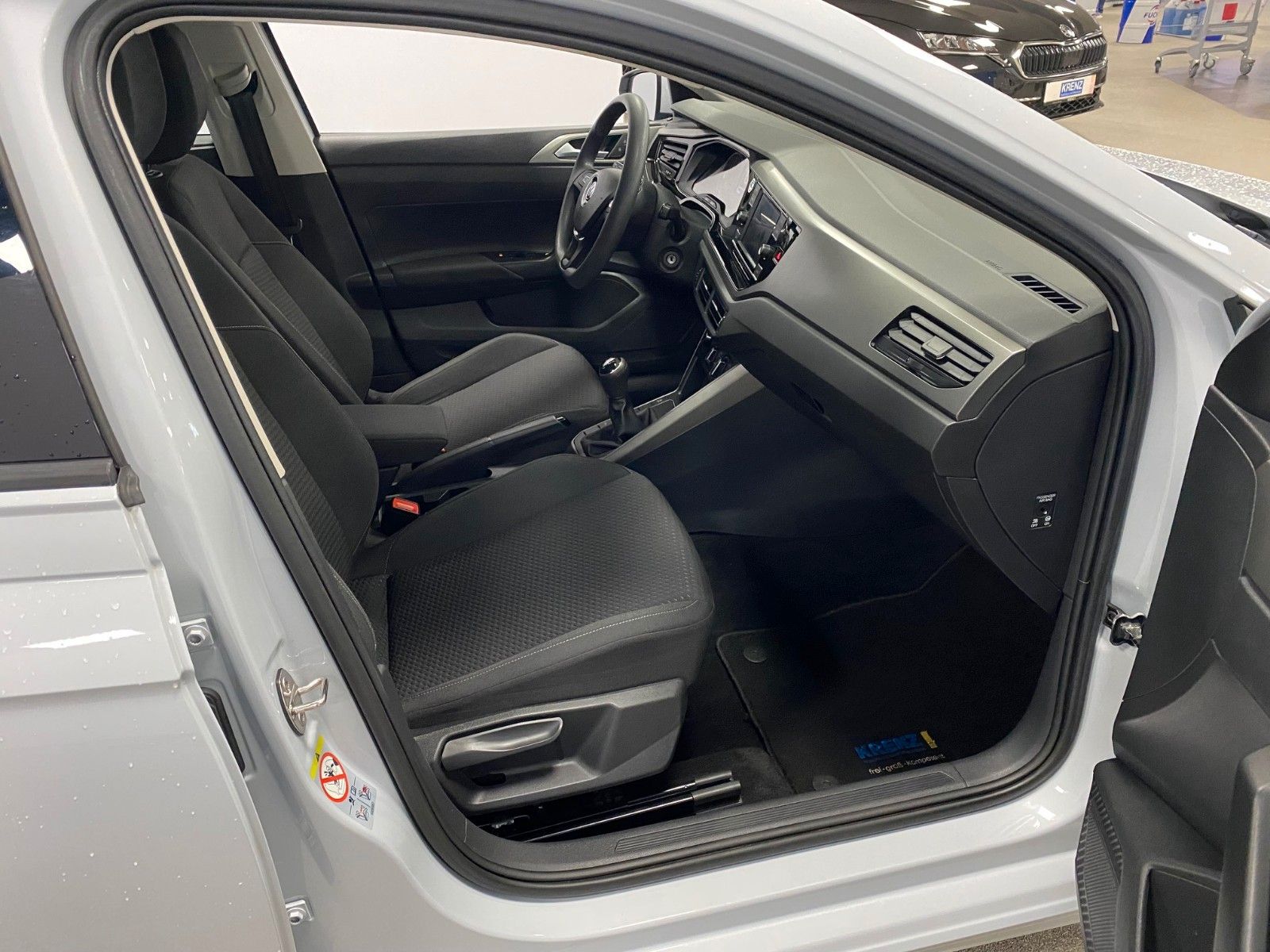 Fahrzeugabbildung Volkswagen Polo 1.0 TSI Comfortline+SITZHEIZUNG+PDC+