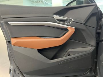 Audi Q8 - 7