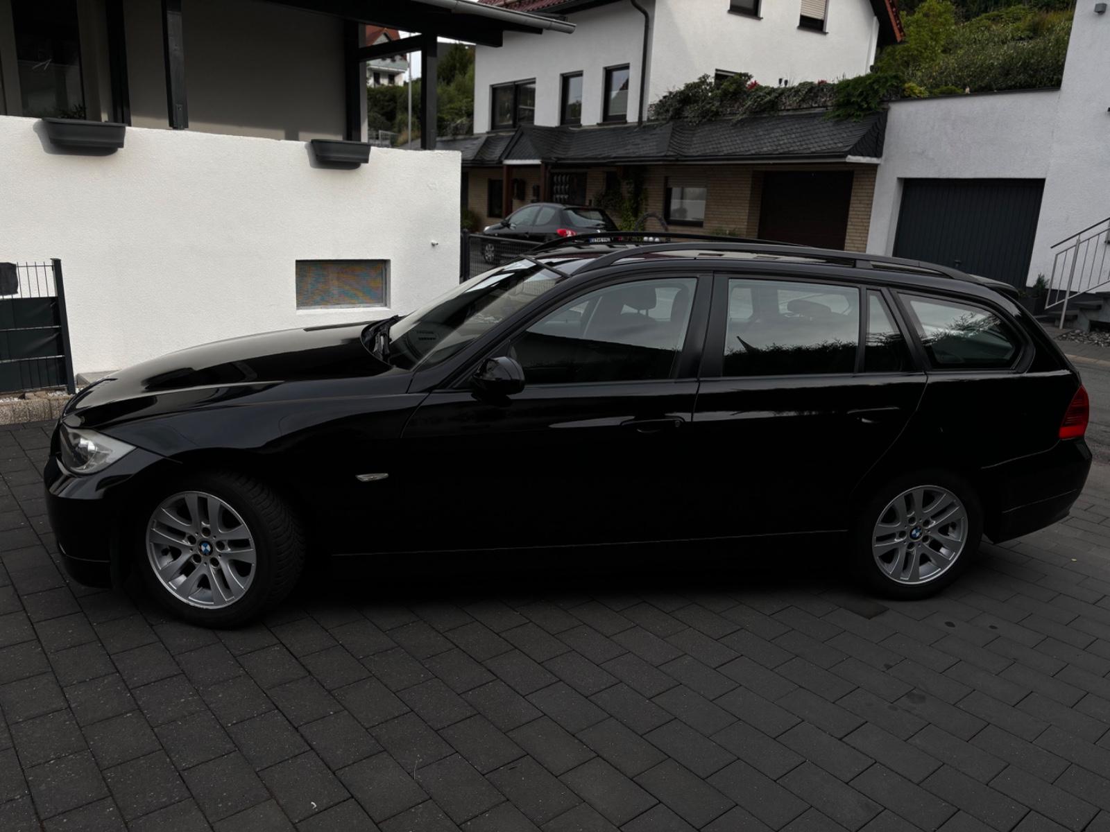 BMW 318 2008 — photo 6