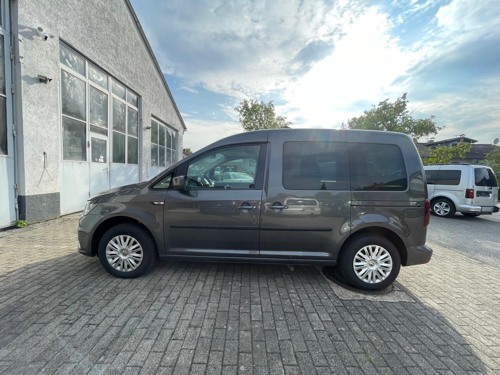 Volkswagen Caddy PKW-Rollstuhltampe