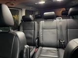 Volkswagen T6 Caravelle - 8 Sitzer Autos