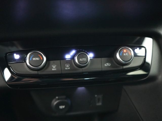 Corsa F FACELIFT GS+LED+NAVI+RÜCKFAHRKAMERA+SITZ