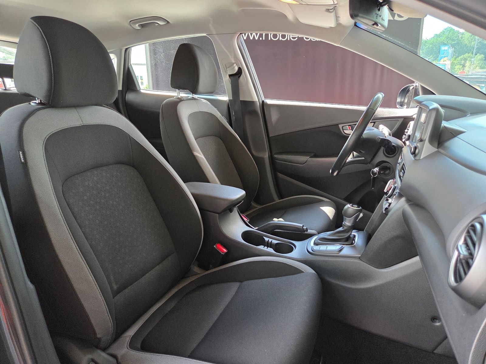 Fahrzeugabbildung Hyundai KONA Trend 2WD KLIMA LED NAV SHZ ALU