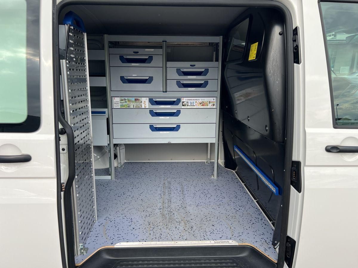 T6 Transporter Kasten 2.0 TDI RFK ACC NAV LED ST