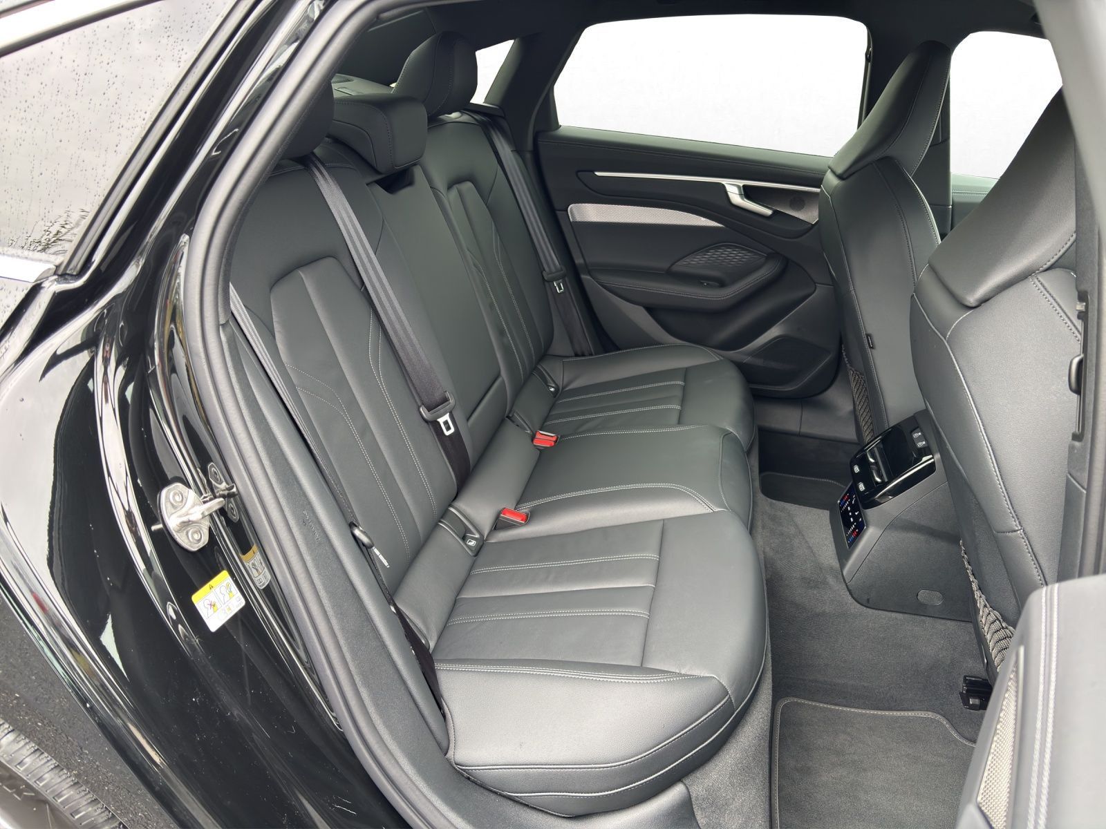 Audi A6 - Bild 15