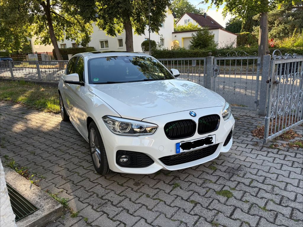 Image of BMW 120