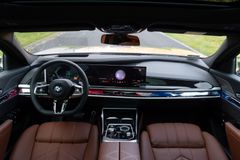 BMW 740 – 13 / 29