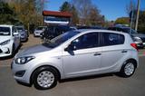 Hyundai i20 1,25 i 63kw Klimaanlage-5T-Winterr.-67898 km - Hyundai i20 Gebrauchtwagen in Leipzig