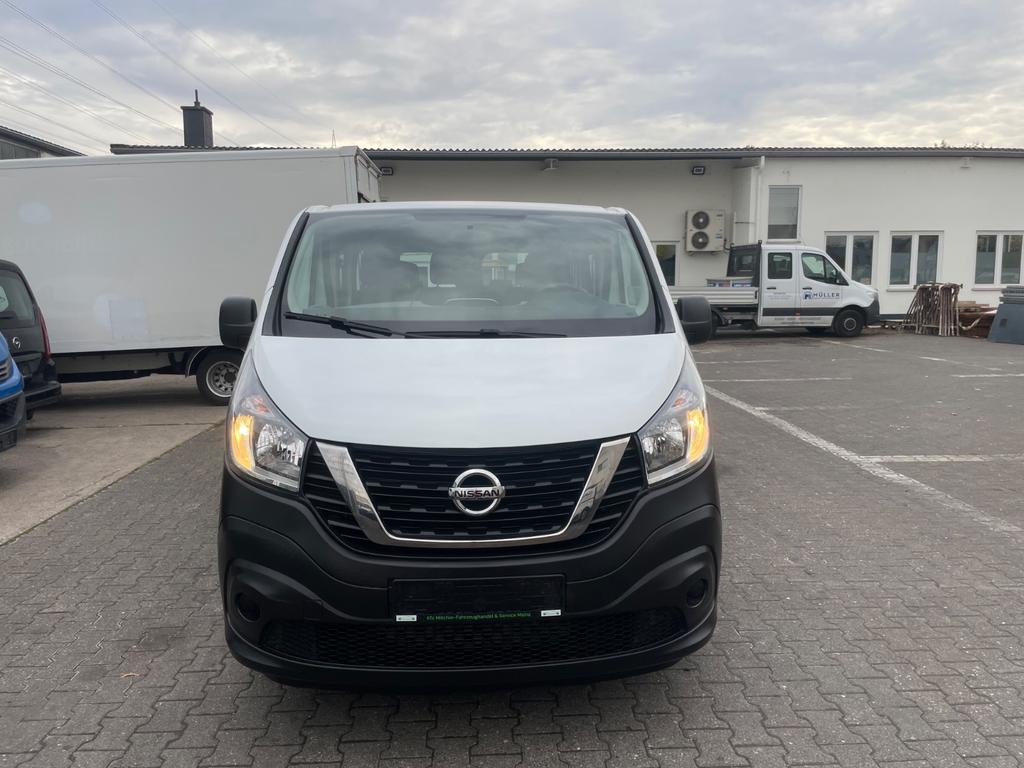 Nissan NV300
