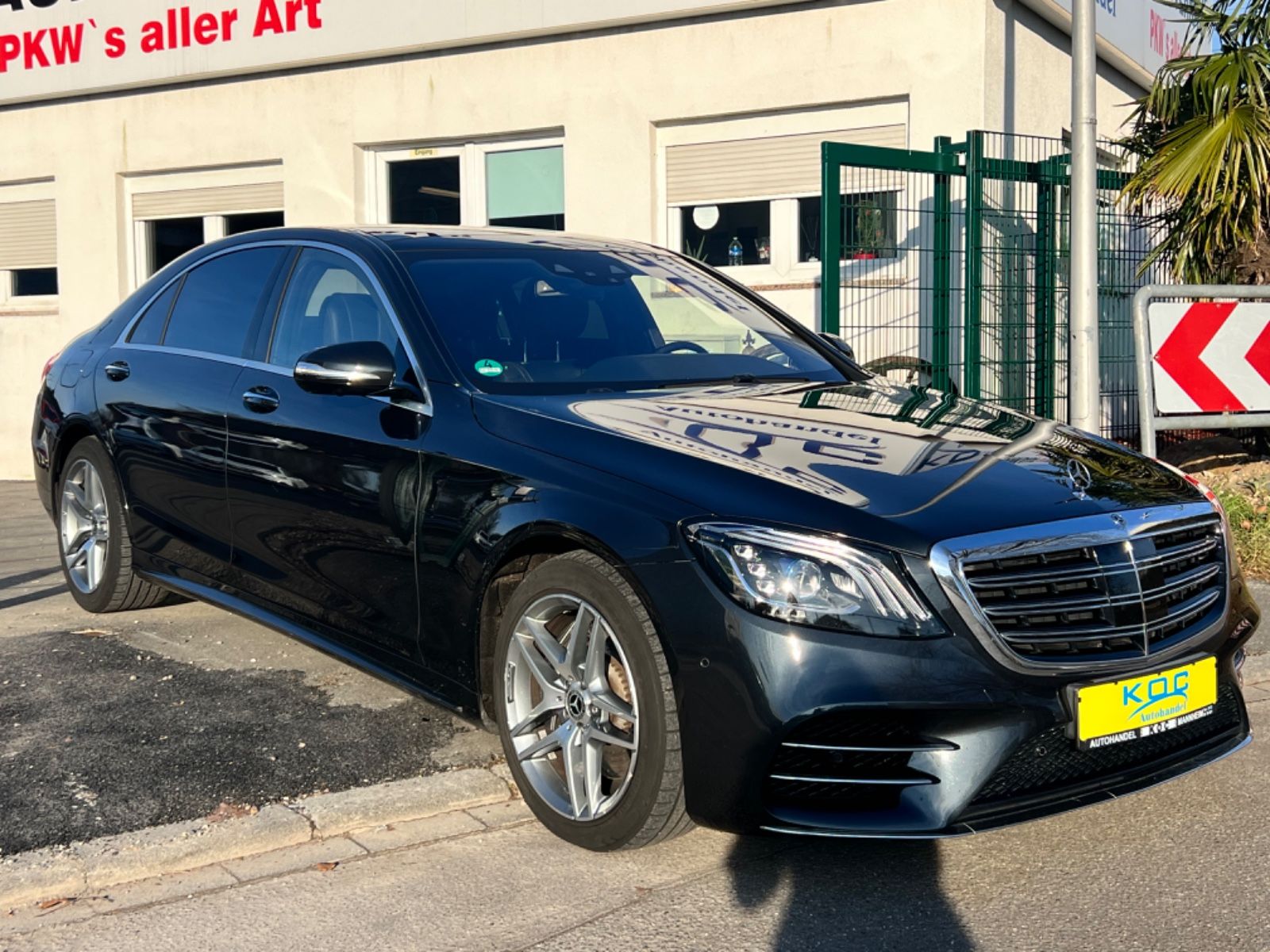 MERCEDES-BENZ S 400 LANG 4Matic AMG PANO/8-FACH/360°/BURM