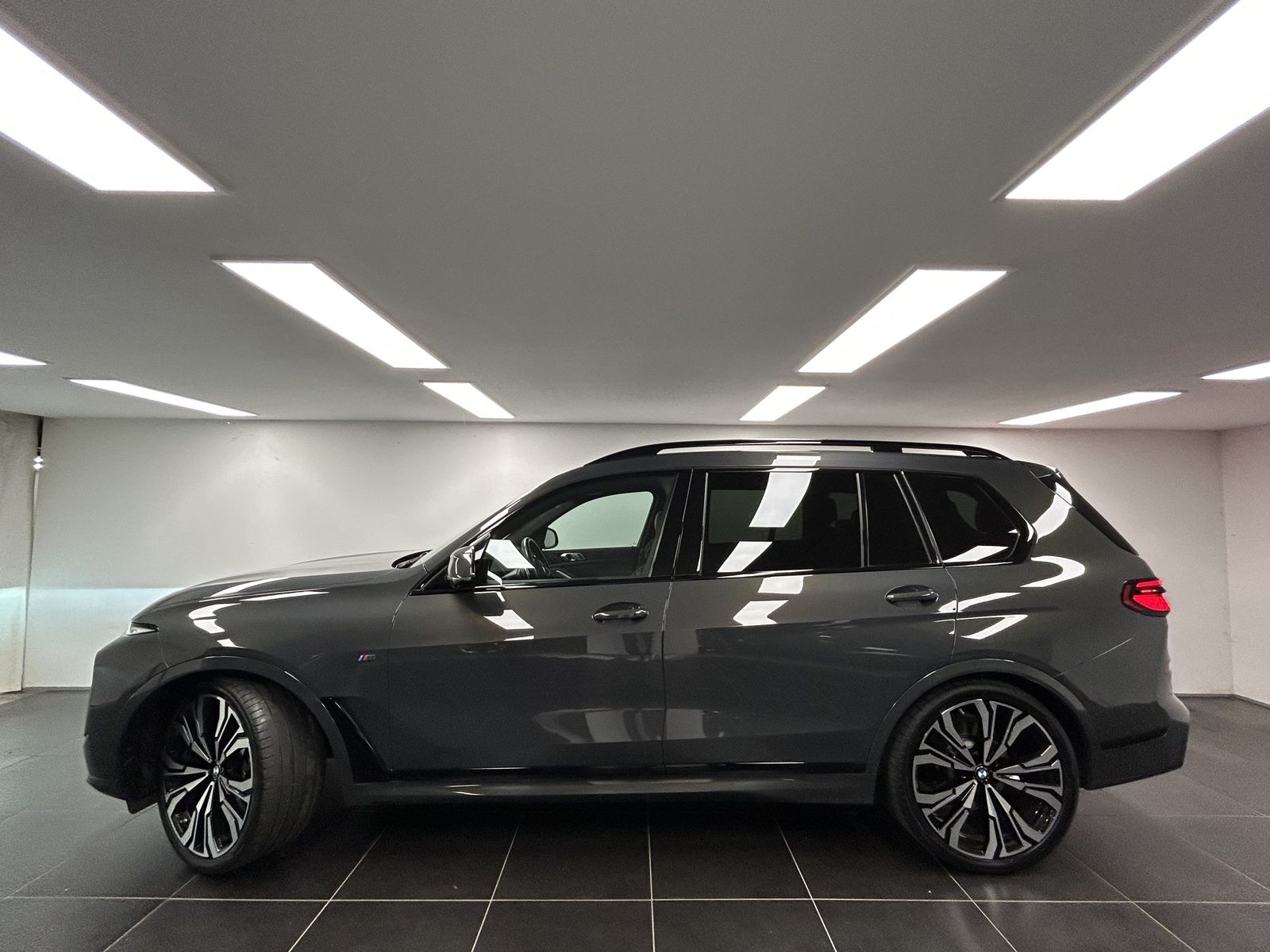 BMW X7 xDrive40d M Sportpaket Pro Pano. AHK DAB LED  imagem 2