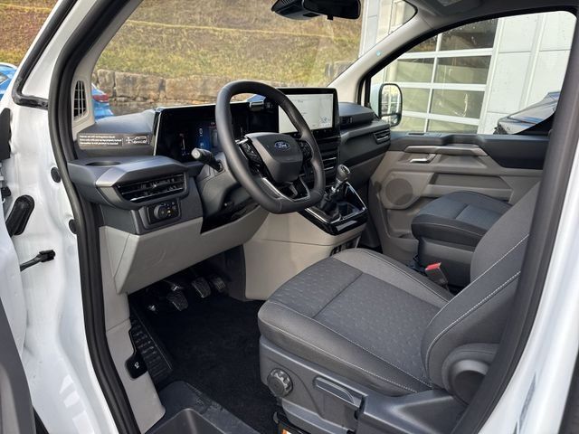 Fahrzeugabbildung Ford Tourneo Custom 320 L1 Nugget Titanium #Standh