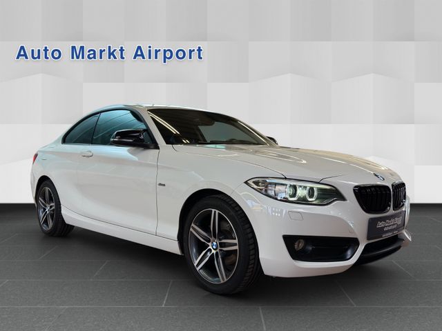 BMW 218 Baureihe 2 Coupe 218 i Sport Line BI XENON!