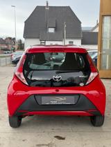 Toyota Aygo AYGO x-play Automatik|85Tkm|Scheckheft - Toyota Aygo (X) in Hannover