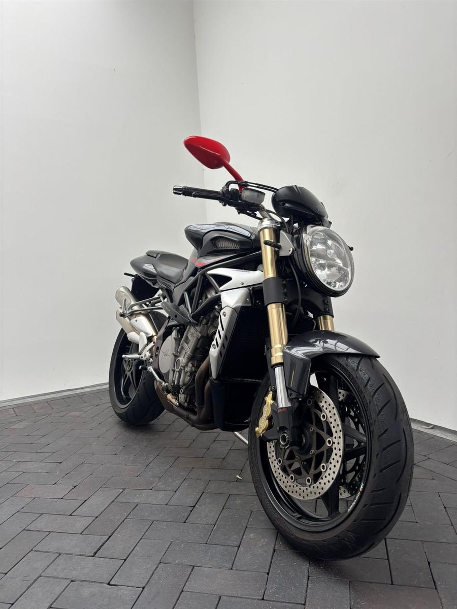 MV Agusta Brutale 989 R im Kundenauftrag