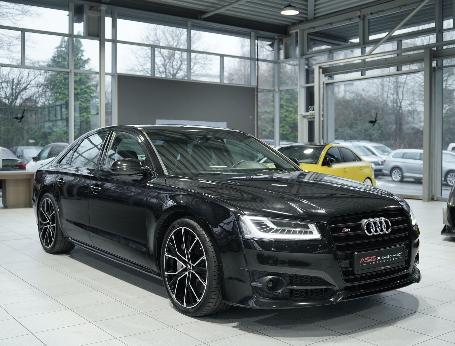 Audi S8
