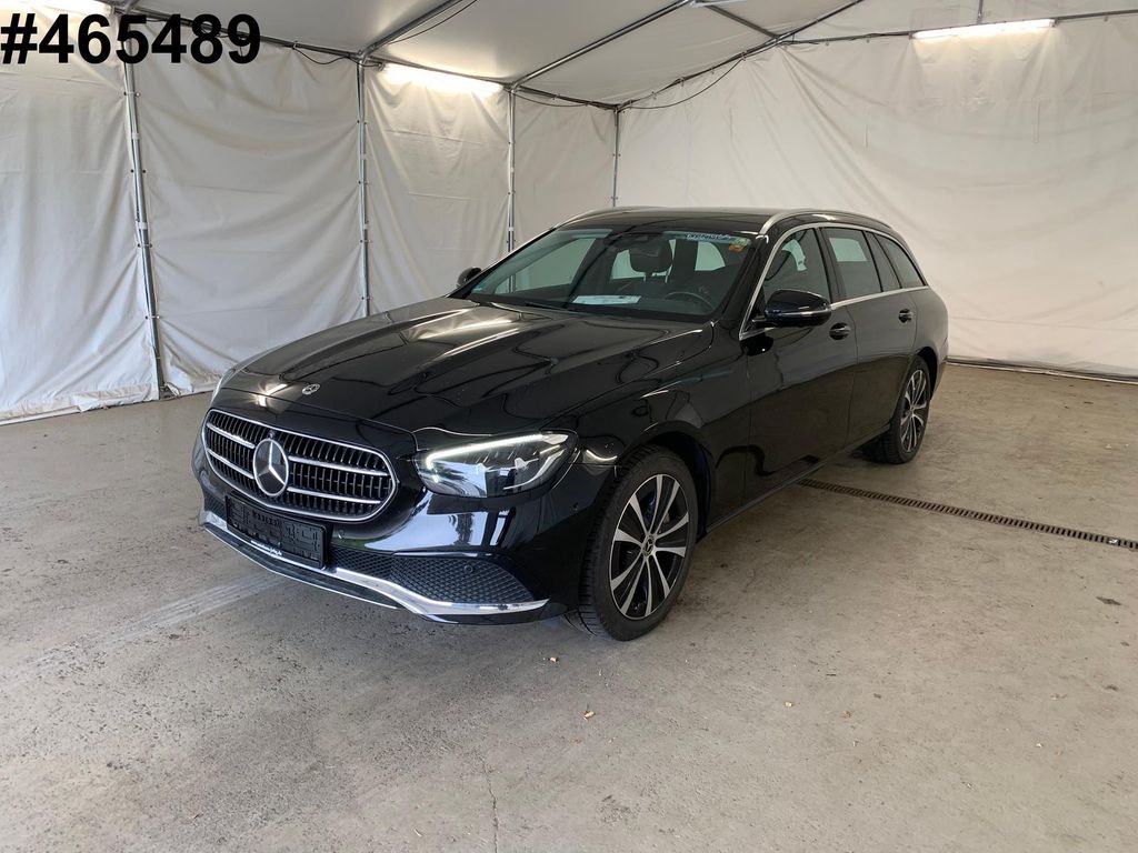 Image of Mercedes-Benz E 300