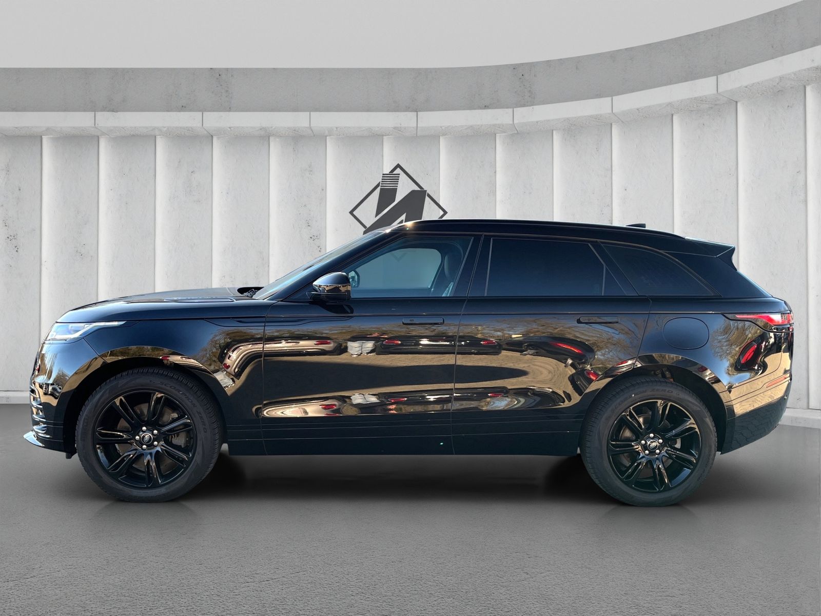 Fahrzeugabbildung Land Rover Range Rover Velar Velar P400e R-Dynamic*BlackEdi