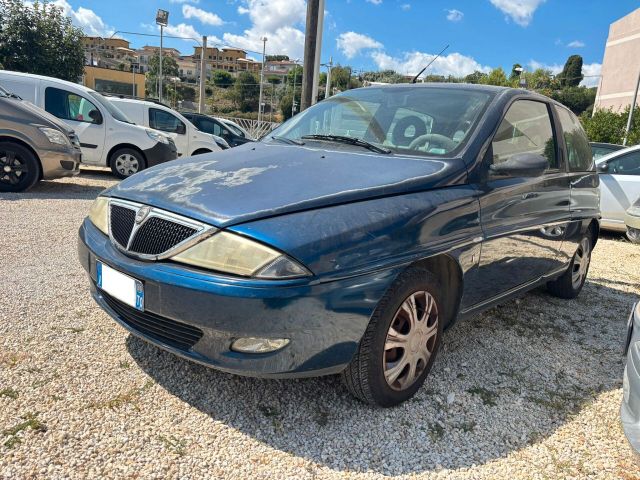 Lancia LANCIA YPSILON 1.2 B - 2001