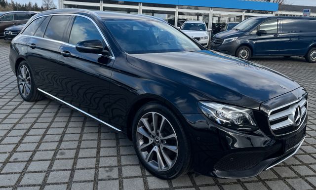 MERCEDES-BENZ E 200 T Avantgarde Multibeam|AHK|RFK|Park.