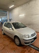 Fiat FIAT Punto Classic 1.2 5 porte - Fiat Punto Class mit Benzin-Antrieb