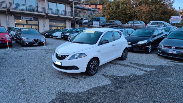 Andere Lancia Ypsilon 1.0 5p Hybrid Platino-2024-km12.7