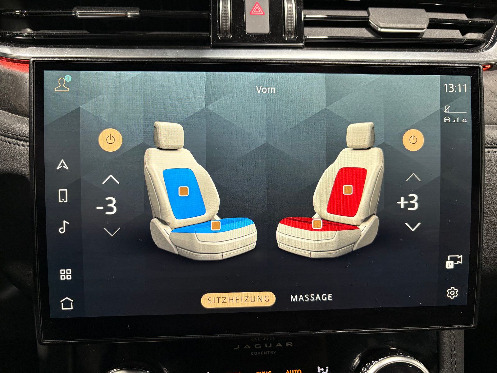 Fahrzeugabbildung Jaguar F-PACE SE AWD/D300/MEMORY/MASSAGE/APPLE/NAVI/KAM