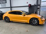 Porsche Taycan Turbo Sport Turismo Approved 02/2028 - Automatik Gebrauchtwagen in Lübeck