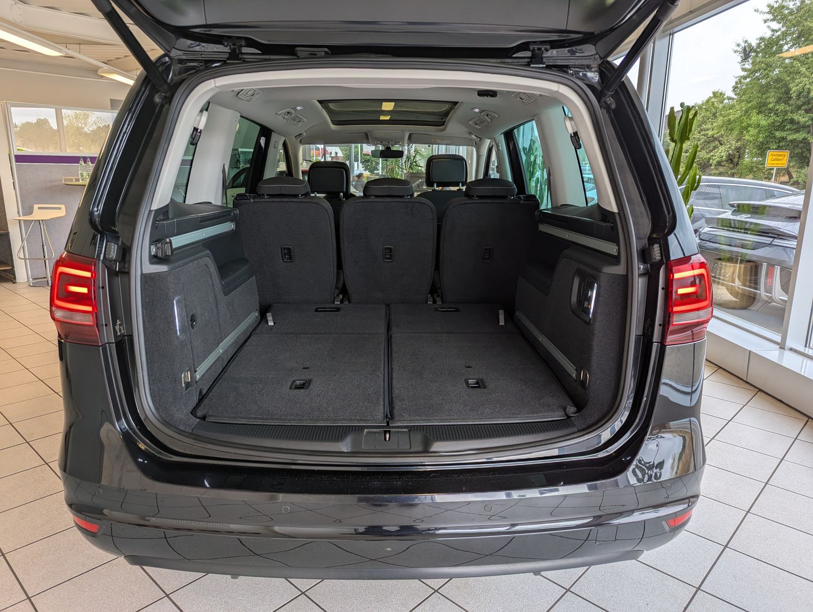 Fahrzeugabbildung Volkswagen Sharan 2.0 TDI DSG Join Pano StHz. 7-Sitze AHK