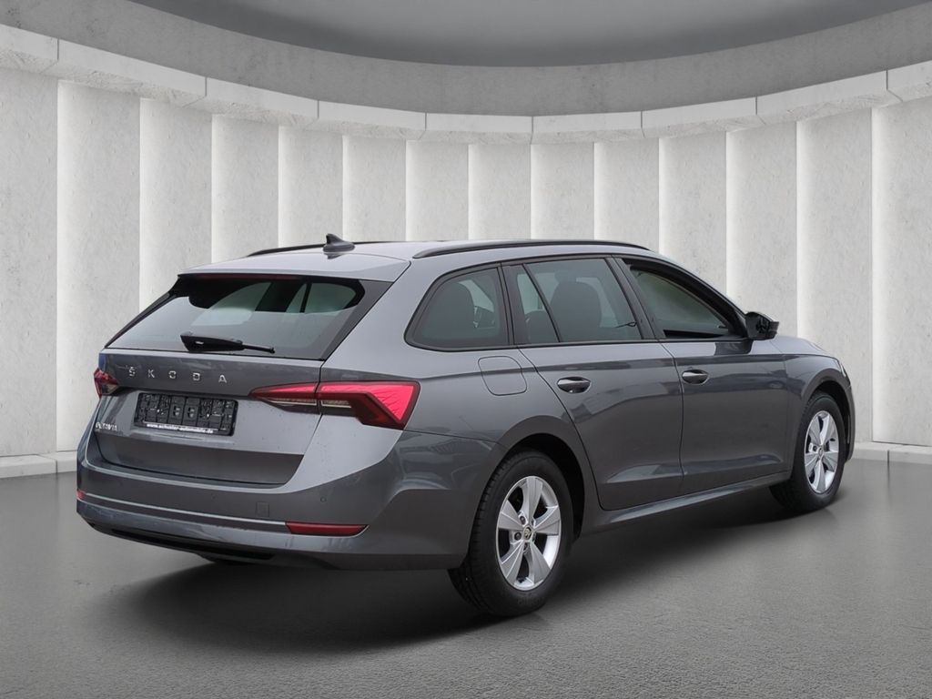 Skoda Octavia — fotografia 3