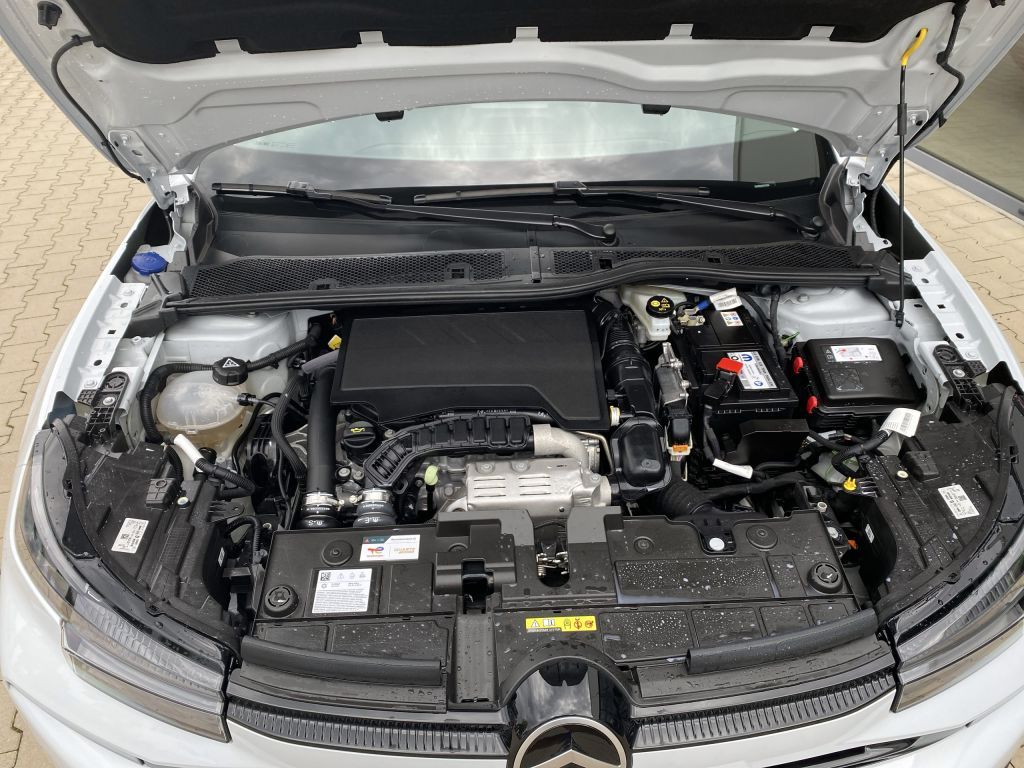 Fahrzeugabbildung Citroën C4 PureTech 130 *Automatik* MAX *360Grad Kamera*
