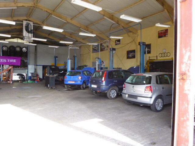 showroom-image-top