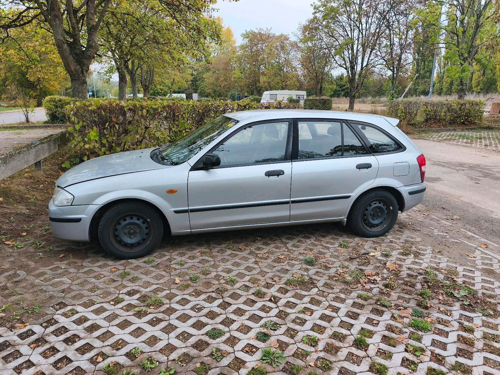 Mazda 323
