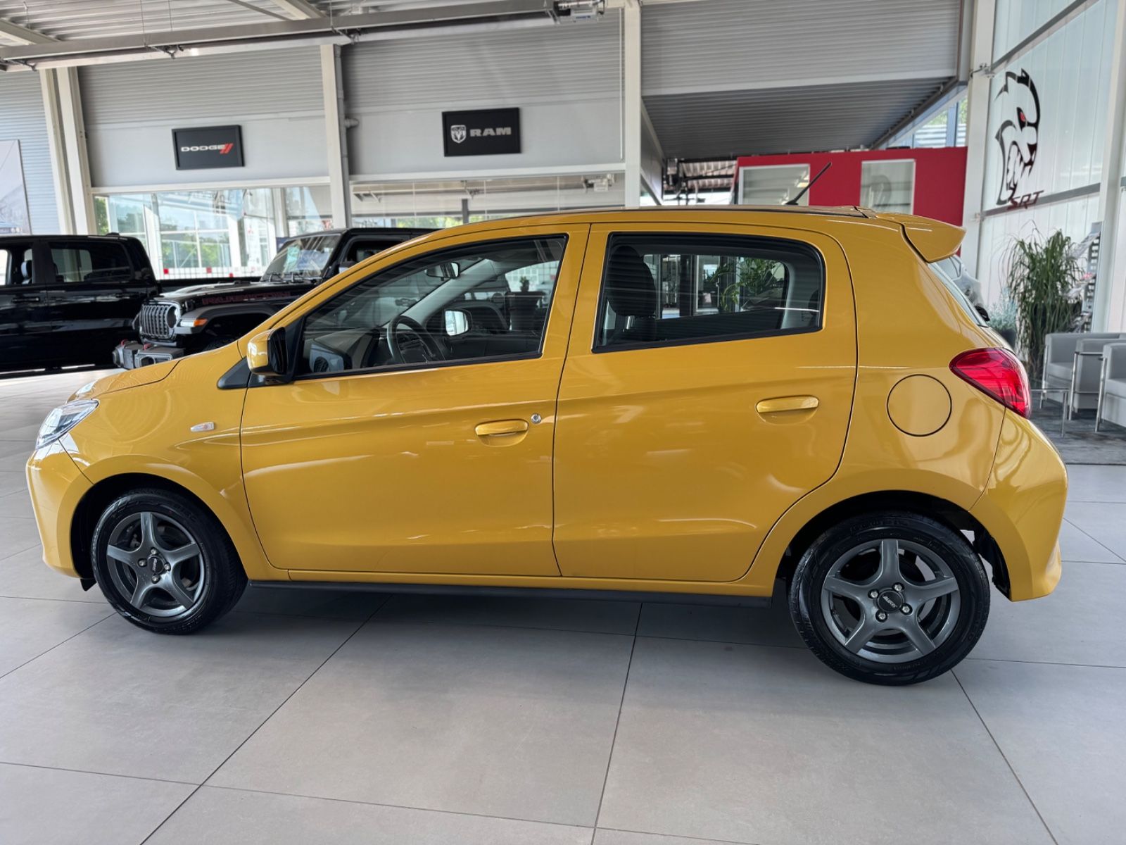 Fahrzeugabbildung Mitsubishi Space Star 1,2 Select Klima Alufelgen TOP
