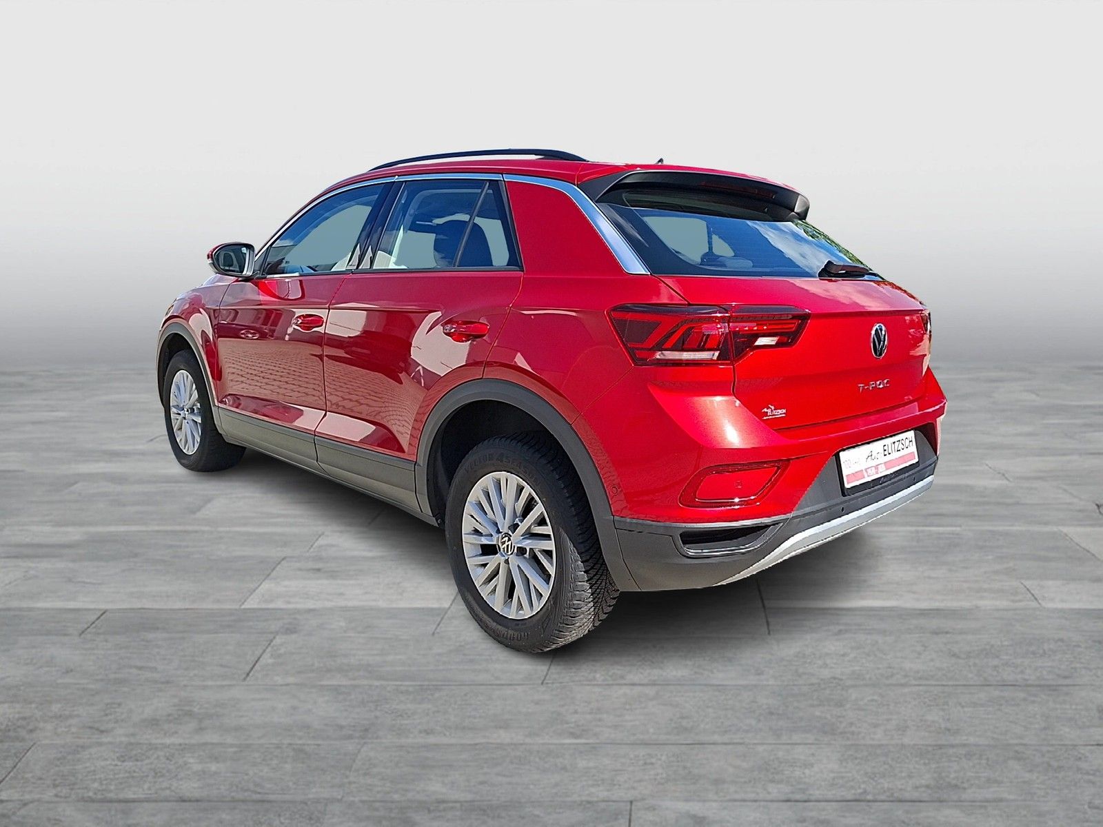 Fahrzeugabbildung Volkswagen T-Roc TSI Life DSG LED AHK Navi AID ACC RFK SH