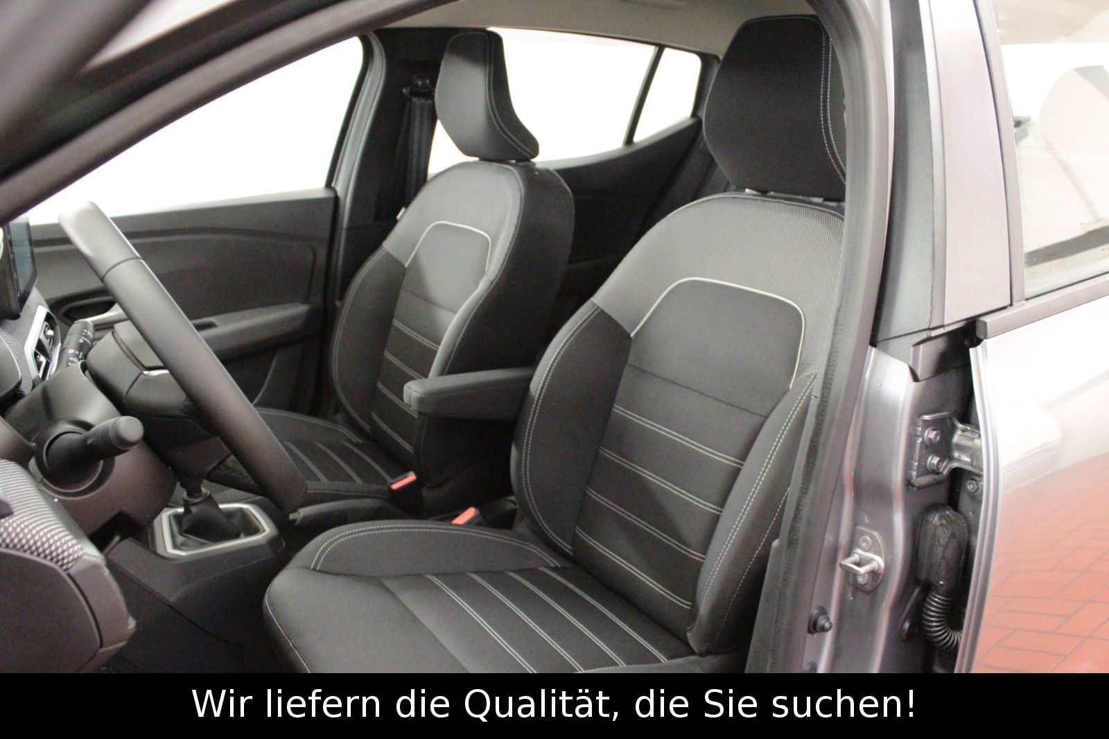 Fahrzeugabbildung Dacia Sandero TCe 100  ECO G Expression*Winterpaket*